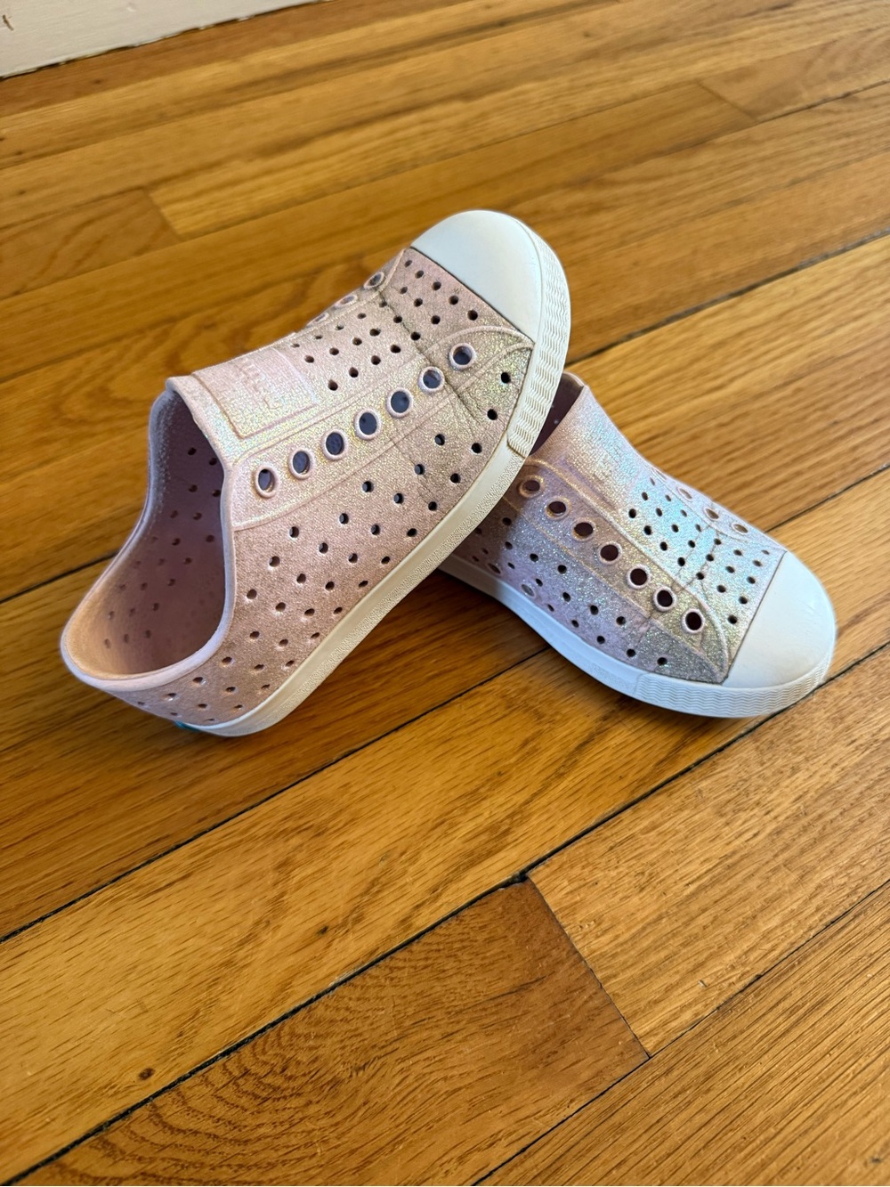 Native Glitter Pale Pink kids shoe